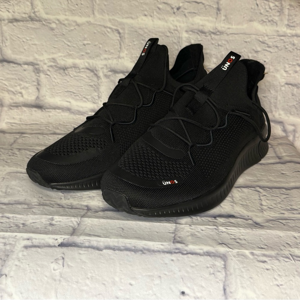 Black Athletic Shoes for Men